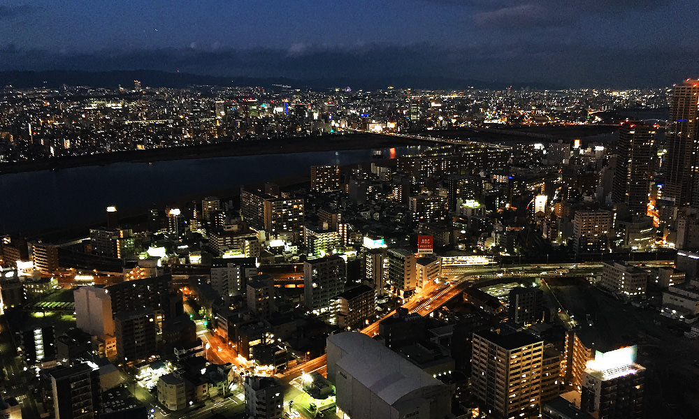 梅田藍天大廈 夜景