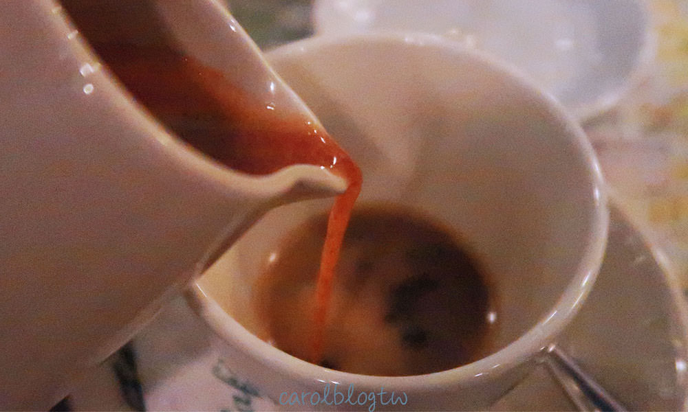 花神咖啡館咖啡牛奶