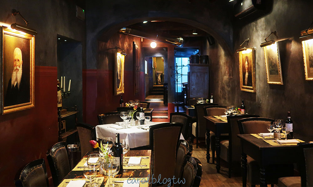 Trattoria Zà Zà 美術館主題用餐區