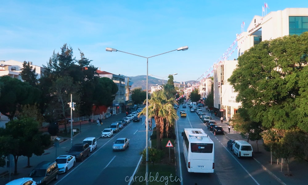 塞爾丘克馬路