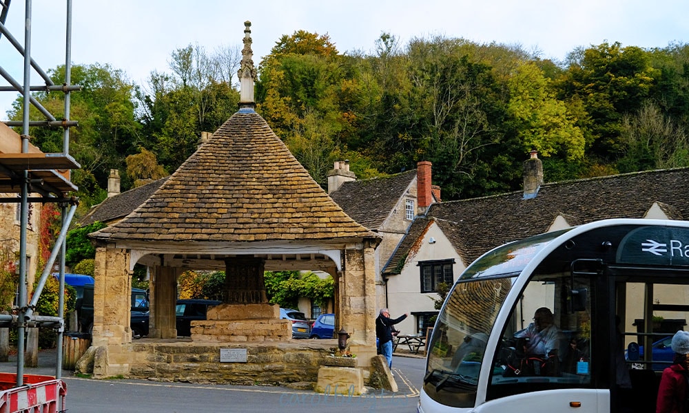 庫姆堡公車站Market cross