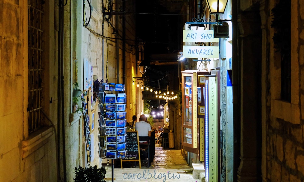 科爾丘拉夜景