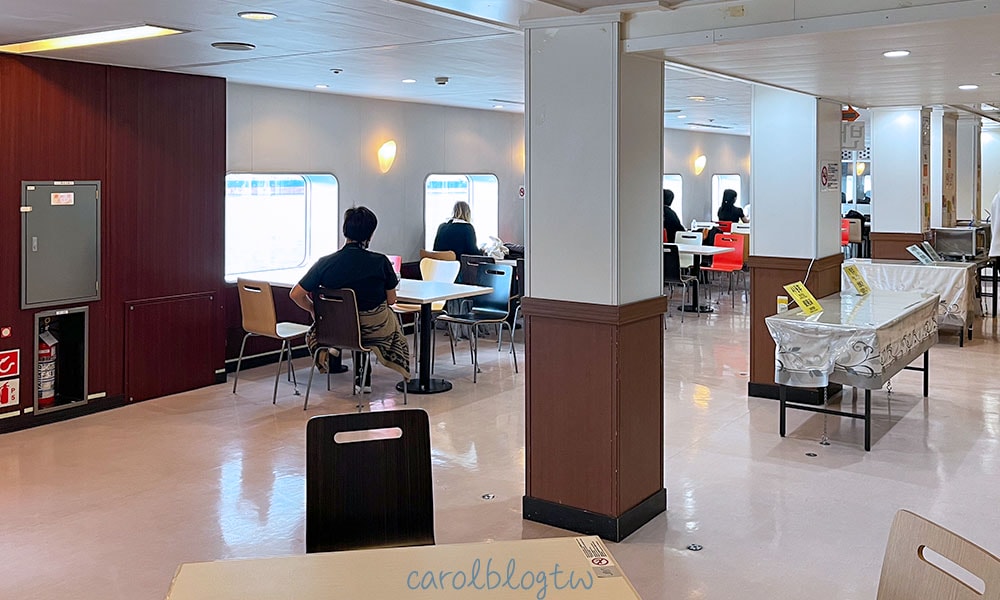 新山茶花號餐廳座位