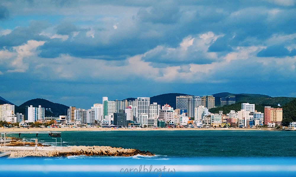 在青沙浦天空步道上看松亭