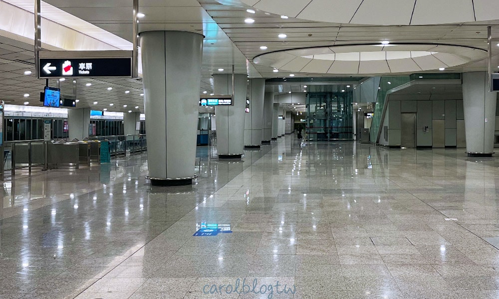 香港機場快線九龍站上車處