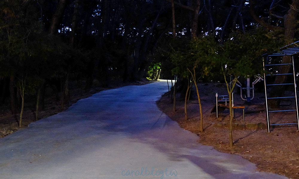 岩南公園步道