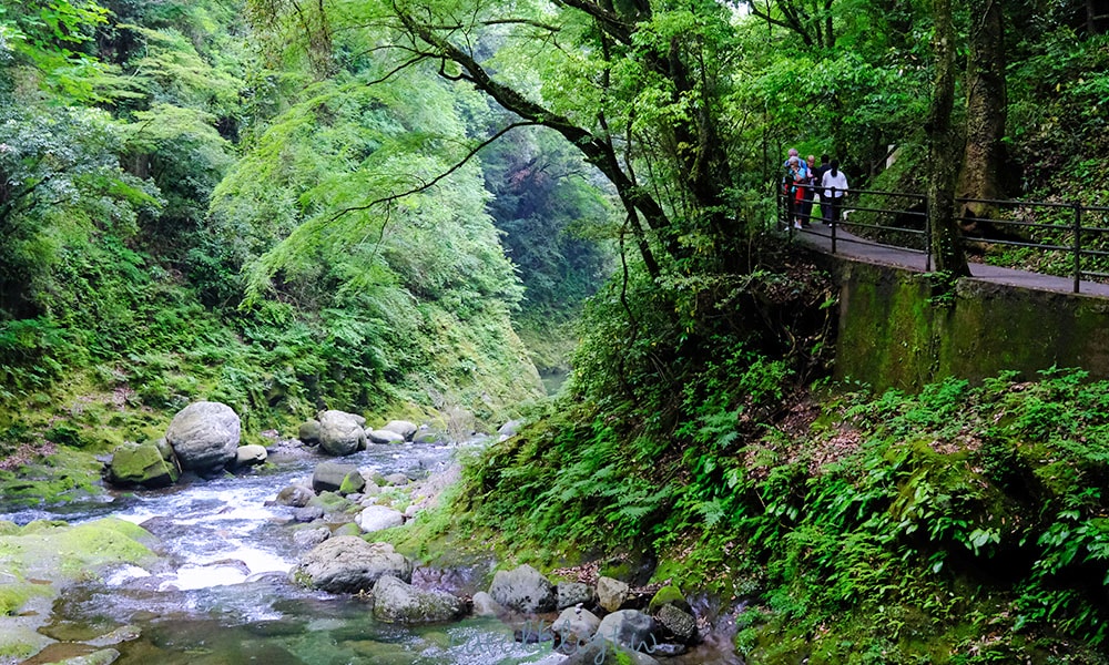 天安河原峽谷景色