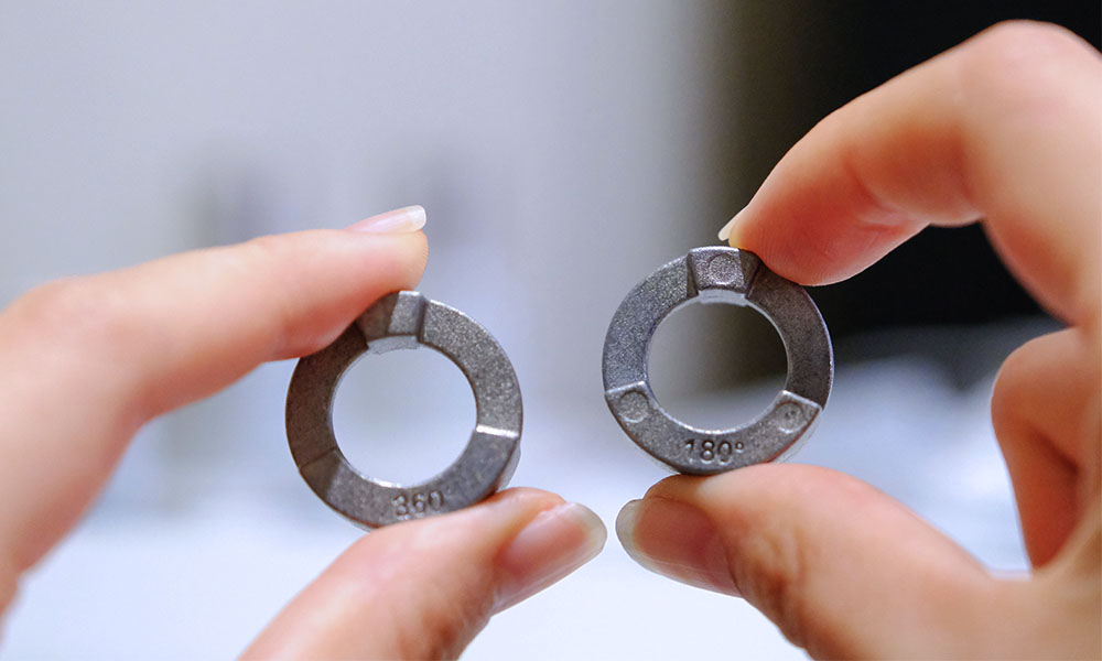 螢幕支架推薦|COFO無重力螢幕懸臂優缺點,輕鬆配合各種工作模式 - 第6張圖 COFO無重力螢幕懸臂 角度鎖定扣