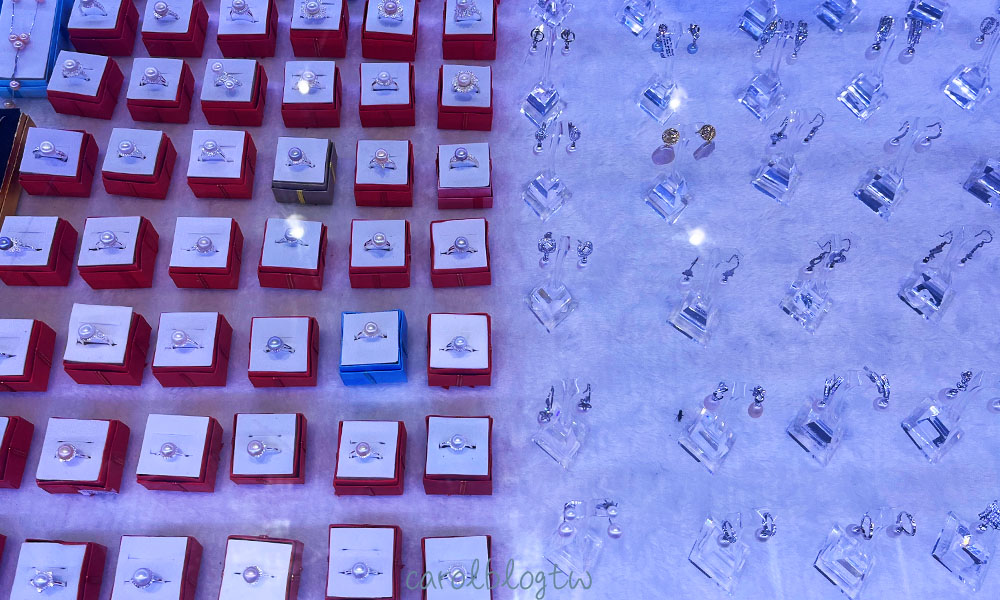 富國島必買|15種富國島伴手禮推薦!糯米紙、椰子餅乾超好吃 - 第14張圖 富國島珍珠飾品