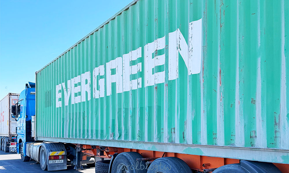 土庫曼邊境檢查車輛