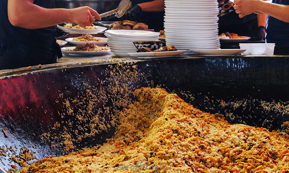 烏茲別克美食懶人包|11種烏茲別克必吃料理介紹、這道不能錯過 - 第2張圖 烏茲別克必吃抓飯