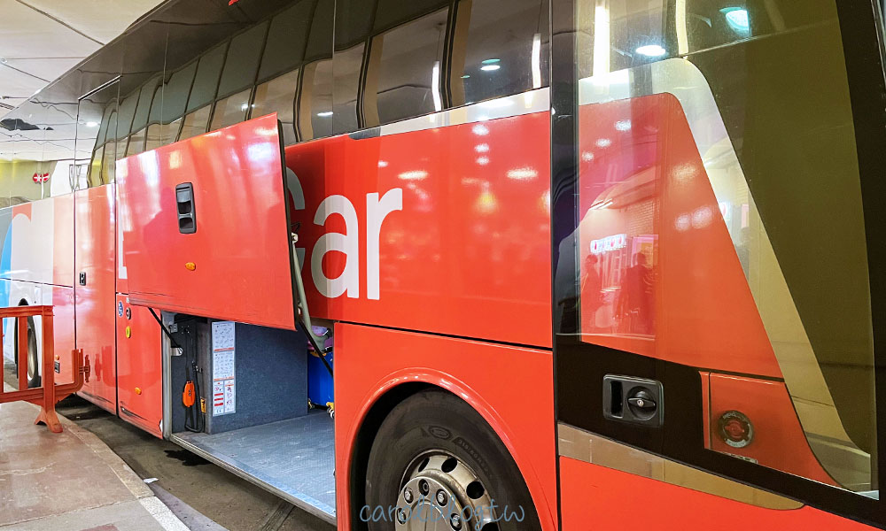 倫敦到巴黎交通方式:5種交通費用、花費時間、實際搭乘心得分享 - 第4張圖 搭長途巴士到巴黎