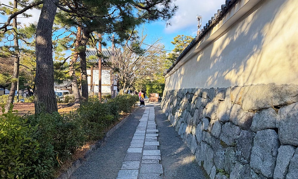 兩足院怎麼去