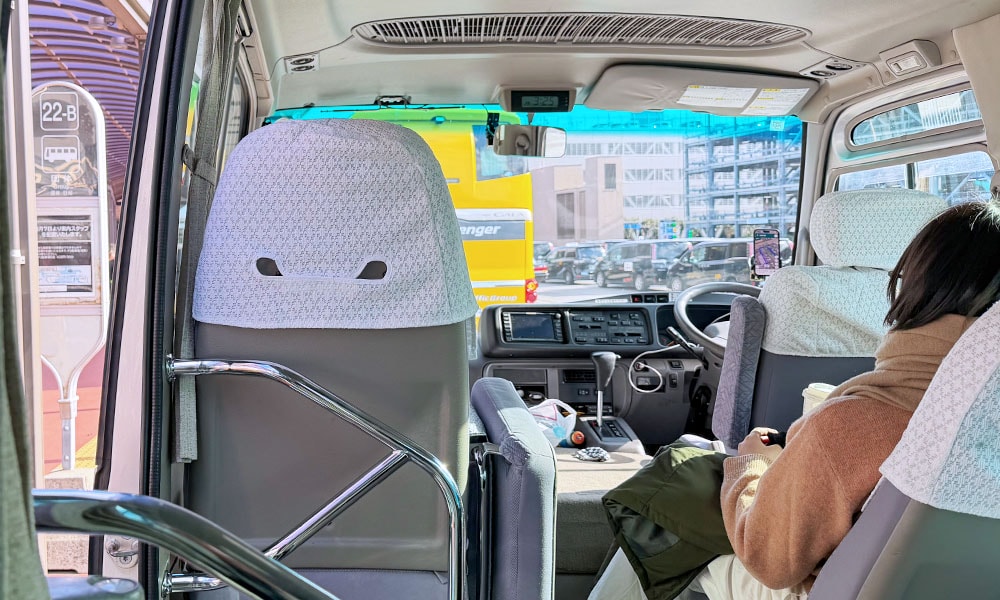 從成田機場搭接駁車到新井樂天